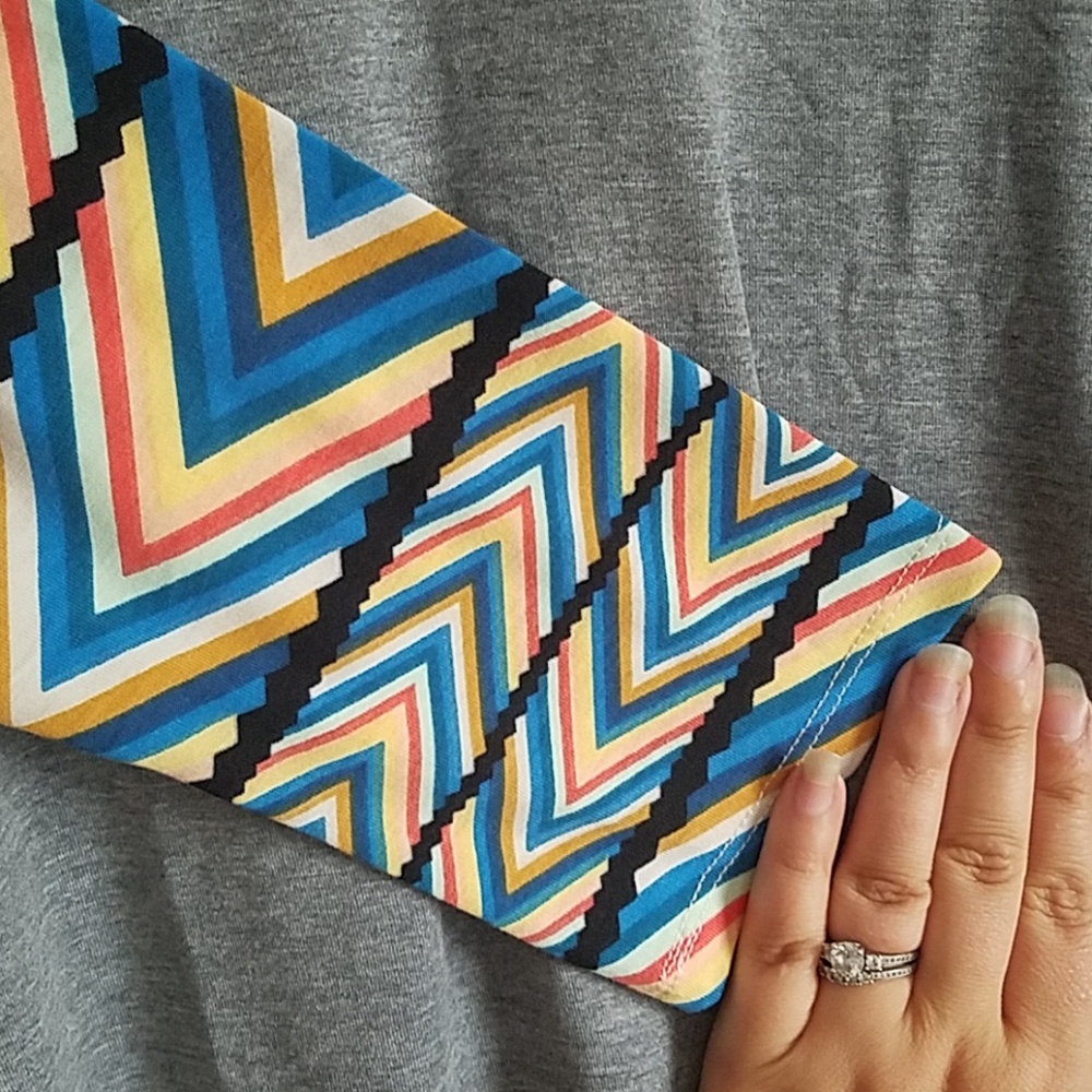 LuLaRoe Randy - Picture 3 of 4